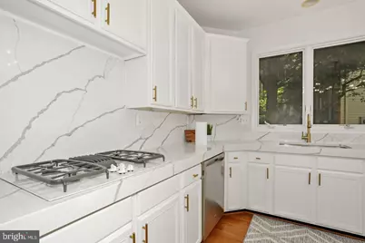 5045 Worthington Woods Way, Centreville, VA 20120 - Photo 14