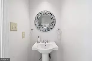 6617 Green Ash Ct, Springfield, VA 22152 - Photo 4