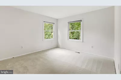 10811 Midsummer Drive, Reston, VA 20191 - Photo 24