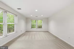 10811 Midsummer Dr, Reston, VA 20191 - Photo 26