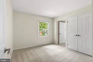 10811 Midsummer Dr, Reston, VA 20191 - Photo 22