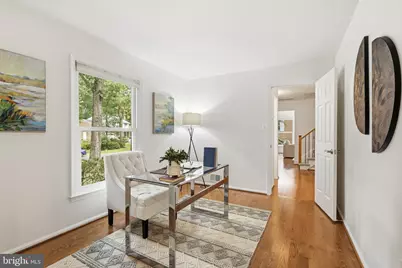 10811 Midsummer Drive, Reston, VA 20191 - Photo 14