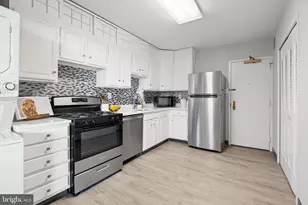 3701 S George Mason Dr, Falls Church, VA 22041 - Photo 10