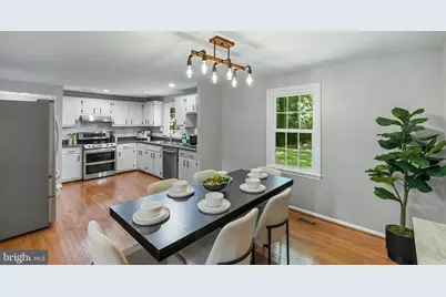14564 Woodland Ridge Drive, Centreville, VA 20121 - Photo 12
