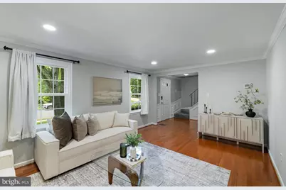 14564 Woodland Ridge Drive, Centreville, VA 20121 - Photo 8