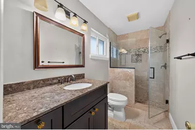 7011 Sea Cliff Road, McLean, VA 22101 - Photo 10
