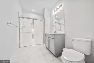 3927 Fair Ridge Dr, Fairfax, VA 22033 - Photo 12