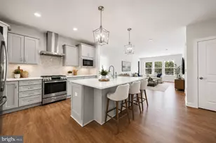 3927 Fair Ridge Dr, Fairfax, VA 22033 - Photo 1