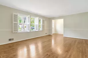 8005 Candlewood Dr, Alexandria, VA 22306 - Photo 4