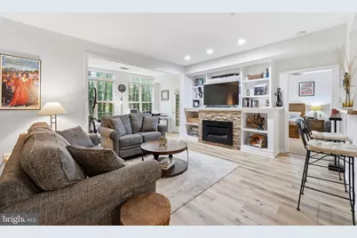 7712 Haynes Point Way #B, Alexandria, VA 22315 - Photo 4