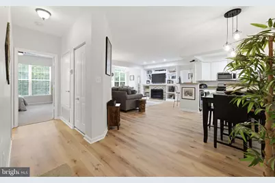 7712 Haynes Point Way #B, Alexandria, VA 22315 - Photo 2