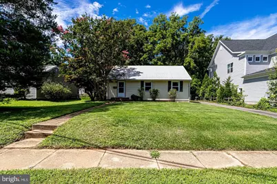 1922 Anderson Road, Falls Church, VA 22043 - Photo 2
