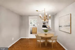 8374 Glastonbury Ct, Annandale, VA 22003 - Photo 10