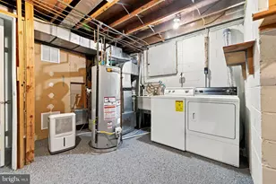 14833 Cranoke St, Centreville, VA 20120 - Photo 50