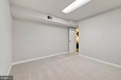 14833 Cranoke Street, Centreville, VA 20120 - Photo 48
