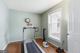 10159 Wavell Rd, Fairfax, VA 22032 - Photo 8