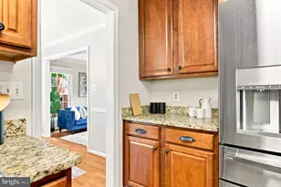 9811 Vertain Ct, Fairfax, VA 22032 - Photo 10