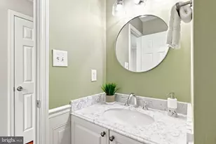 9811 Vertain Ct, Fairfax, VA 22032 - Photo 22
