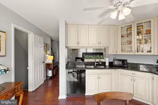 6630 High Valley Ln, Alexandria, VA 22315 - Photo 12