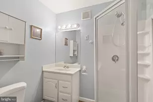 6630 High Valley Ln, Alexandria, VA 22315 - Photo 28