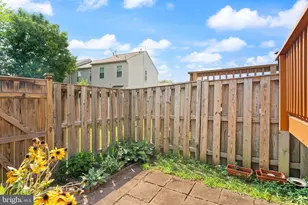 6630 High Valley Ln, Alexandria, VA 22315 - Photo 34