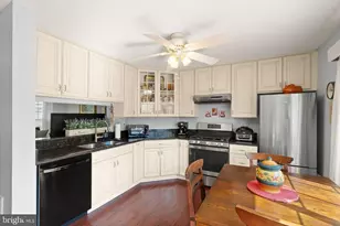 6630 High Valley Ln, Alexandria, VA 22315 - Photo 12