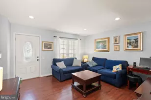 6630 High Valley Ln, Alexandria, VA 22315 - Photo 4