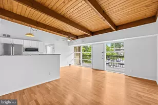 4961 Americana Dr, Annandale, VA 22003 - Photo 4