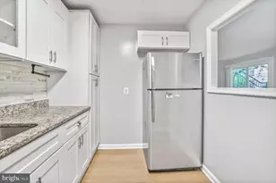 8001 Chanute Pl, Falls Church, VA 22042 - Photo 8