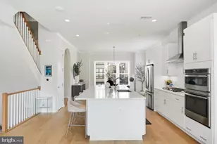 14339 Beckett Glen Cir, Chantilly, VA 20151 - Photo 12