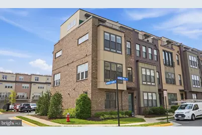 14339 Beckett Glen Circle, Chantilly, VA 20151 - Photo 4