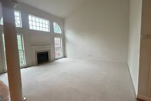 12525 Cerromar Pl, Fairfax, VA 22030 - Photo 2