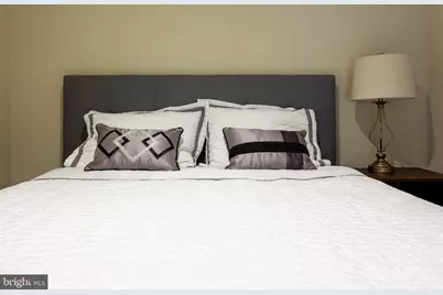 6034 Chesterbrook Road #B, McLean, VA 22101 - Photo 2