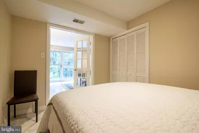 6034 Chesterbrook Road #B, McLean, VA 22101 - Photo 4