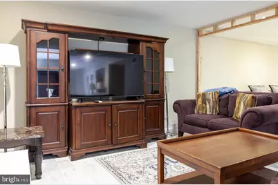 6034 Chesterbrook Road #B, McLean, VA 22101 - Photo 12