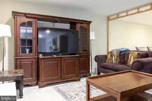6034 Chesterbrook Rd, McLean, VA 22101 - Photo 12