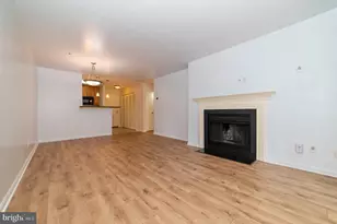3176 Summit Square Dr, Oakton, VA 22124 - Photo 24