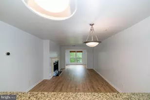 3176 Summit Square Dr, Oakton, VA 22124 - Photo 20