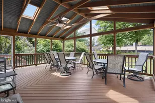 1452 Dewberry Ct, McLean, VA 22101 - Photo 8