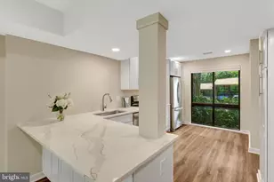 11640 Ivystone Ct, Reston, VA 20191 - Photo 10