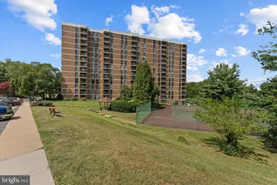 2311 Pimmit Drive #706, Falls Church, VA 22043 - Photo 2