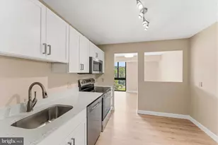2311 Pimmit Dr, Falls Church, VA 22043 - Photo 18