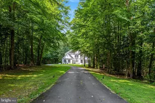 10588 Canterberry Rd, Fairfax Station, VA 22039 - Photo 2