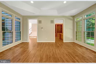 10588 Canterberry Road, Fairfax Station, VA 22039 - Photo 8