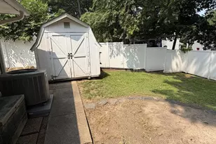 13133 Morning Spring Ln, Fairfax, VA 22033 - Photo 18