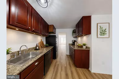 8105 Kenova Lane, Springfield, VA 22153 - Photo 6