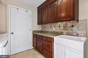 5522 Chestermill Dr, Fairfax, VA 22030 - Photo 24