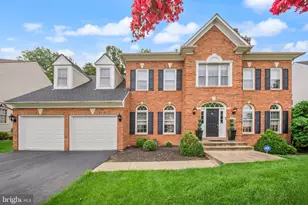 5667 Lonesome Dove Ct, Clifton, VA 20124 - Photo 1