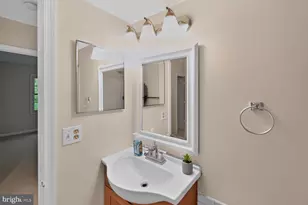 5901 Kingsford Rd, Springfield, VA 22152 - Photo 6