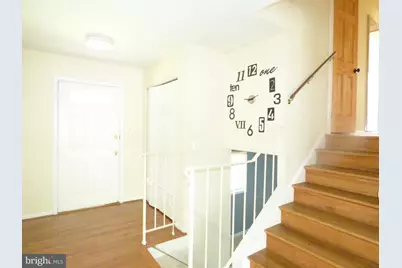 9715 Aspen Hollow Way, Fairfax, VA 22032 - Photo 2